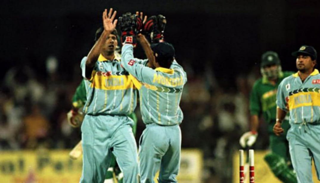 Pakistan vs India: Venkatesh Prasad celebrating after dismissing Aamer Sohail in the 1996 World Cup, with Sohail looking back at his shattered stumps.