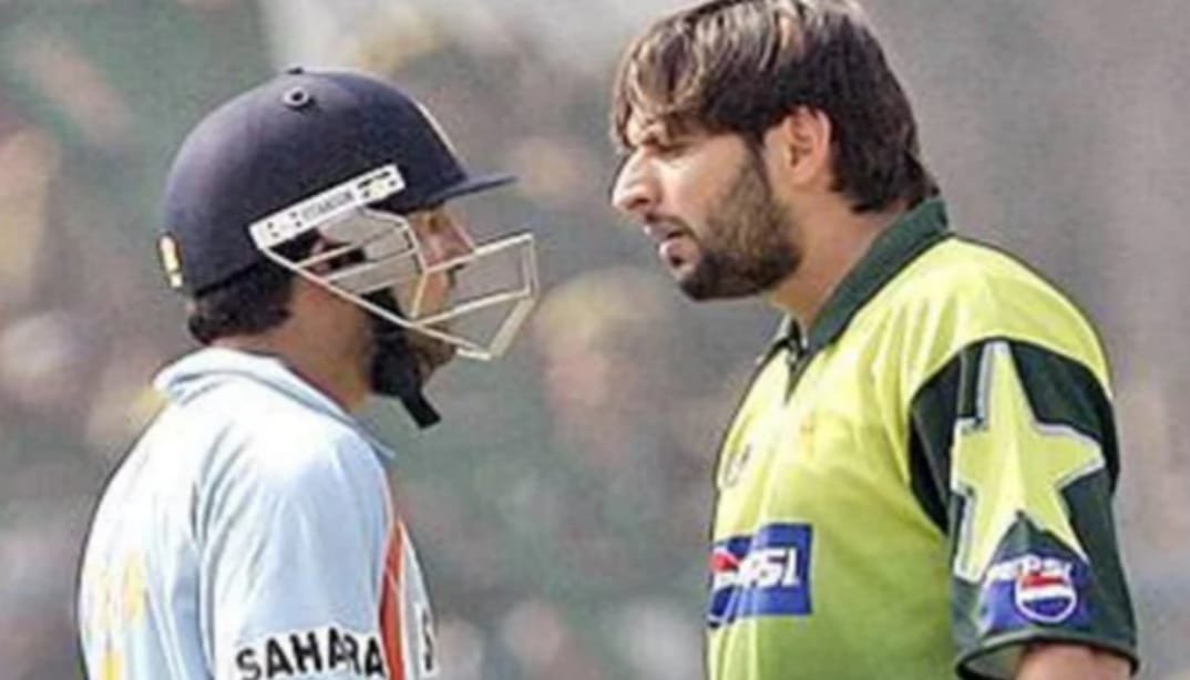 Pakistan vs India: Gautam Gambhir and Shahid Afridi in a face-off during their heated argument in 2007.